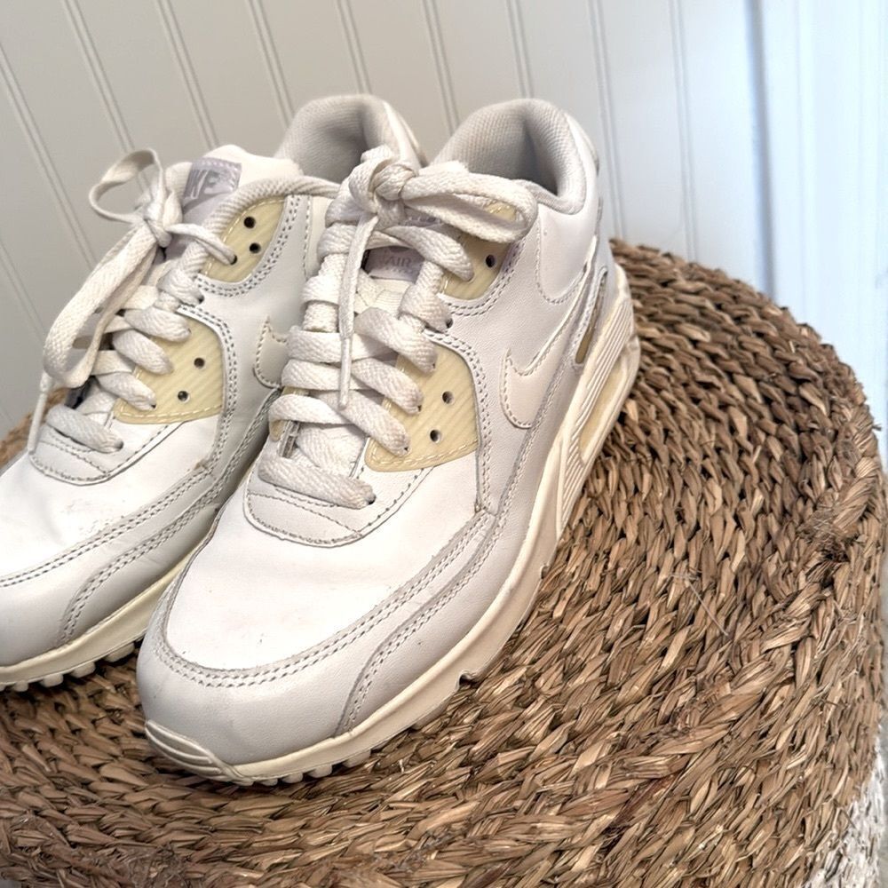 Nike Air Max White Sneakers - 5Y - Good Condition - Picture 7 of 12